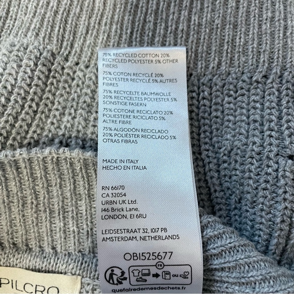 Pilcro Anthropology Mock Neck Layering Sweater Vest Grey Open Side with Button - Picture 10 of 10